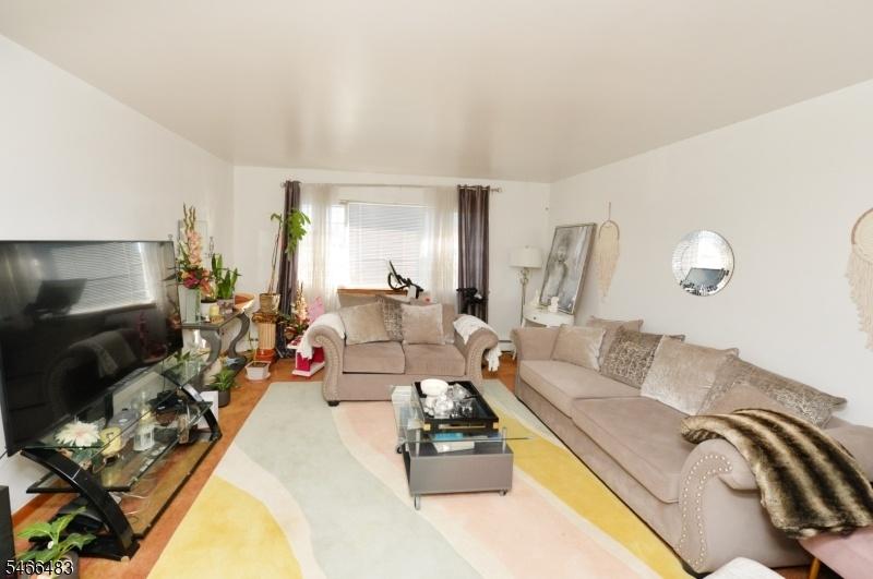 2nd Floor Living Room