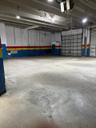 Large warehouse with 5 garage doors