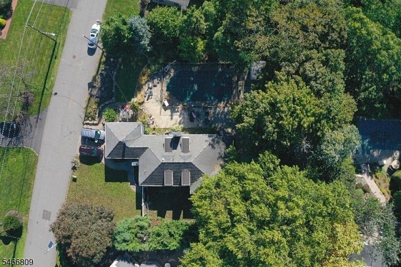 OVERSIZED PROPERTY