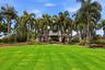 The beautifully reimagined Seagate Golf Club offers an exceptional golfing experience set across 300 acres of meticulously maintained landscape. Origi