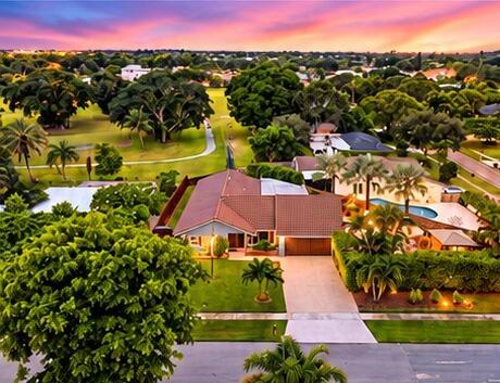 A true unicorn property in the heart of Delray Beach. No HOA and over 2/3 of an acre, fully renovated with impact windows & a new roof in 2022. A home