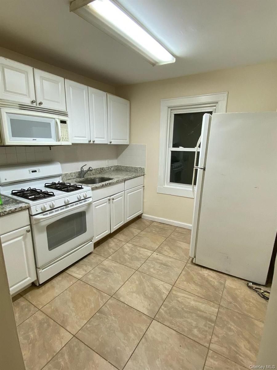 2nd Fl Kitchen