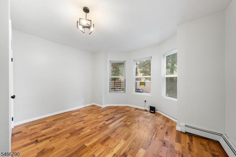 2nd f Living