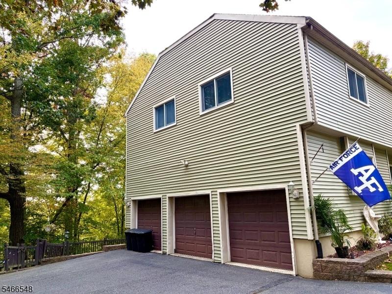 3 Car Garage