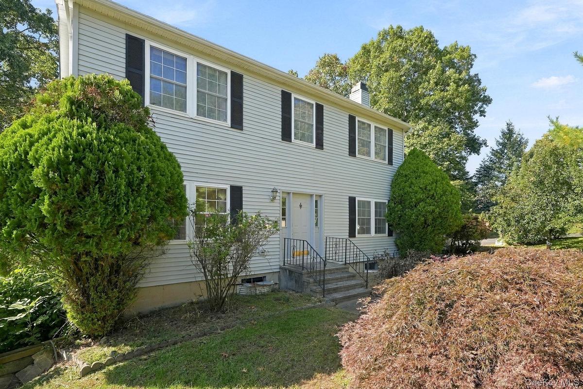 This is 20 Ely Road in Cortlandt Manor.