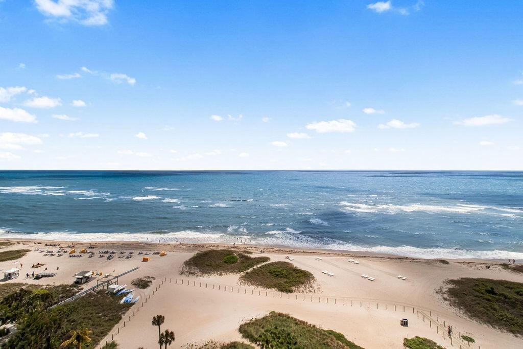 Solemar Private Beach
