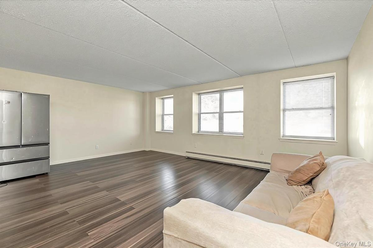 Living Room/Dining Room