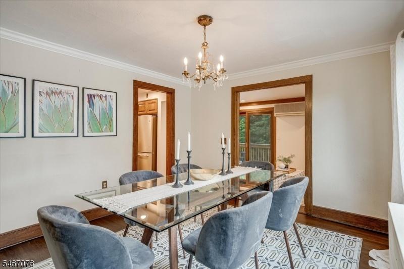 Dining Room 1 of 3