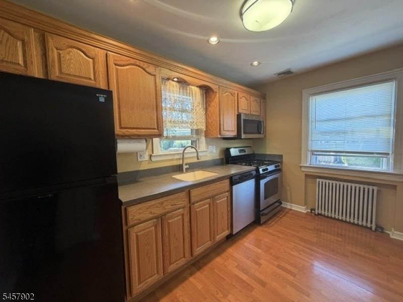 Apt 1 Kitchen