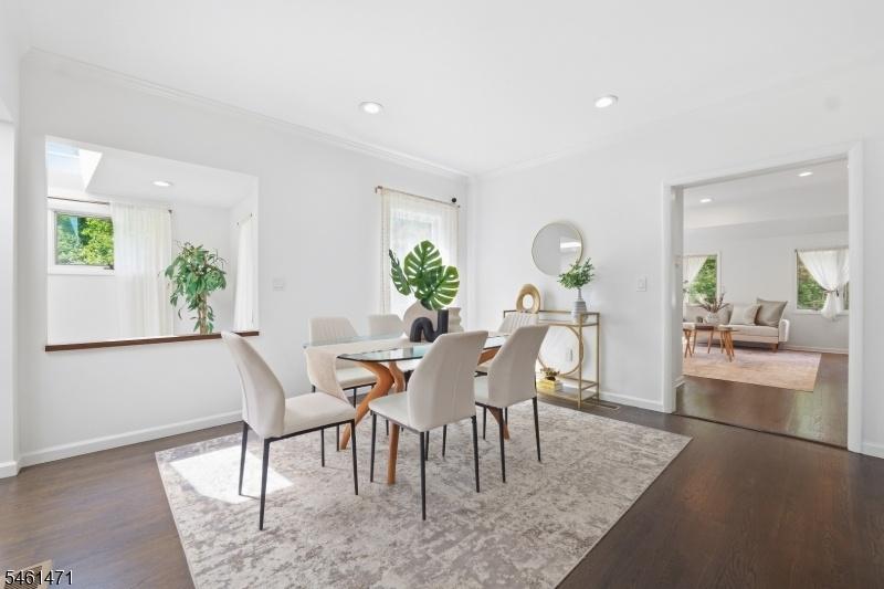 Dining to Gathering room