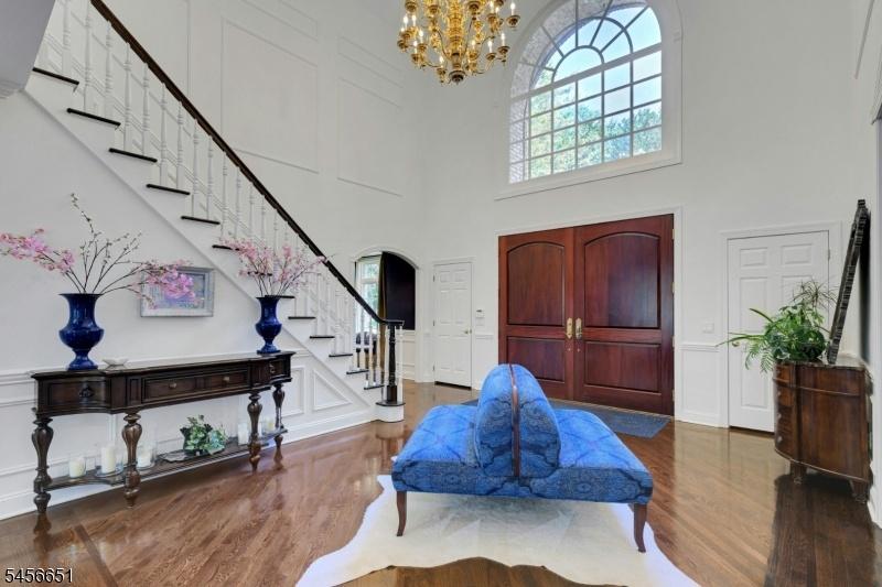 2 Story Elegant Entry Foyer