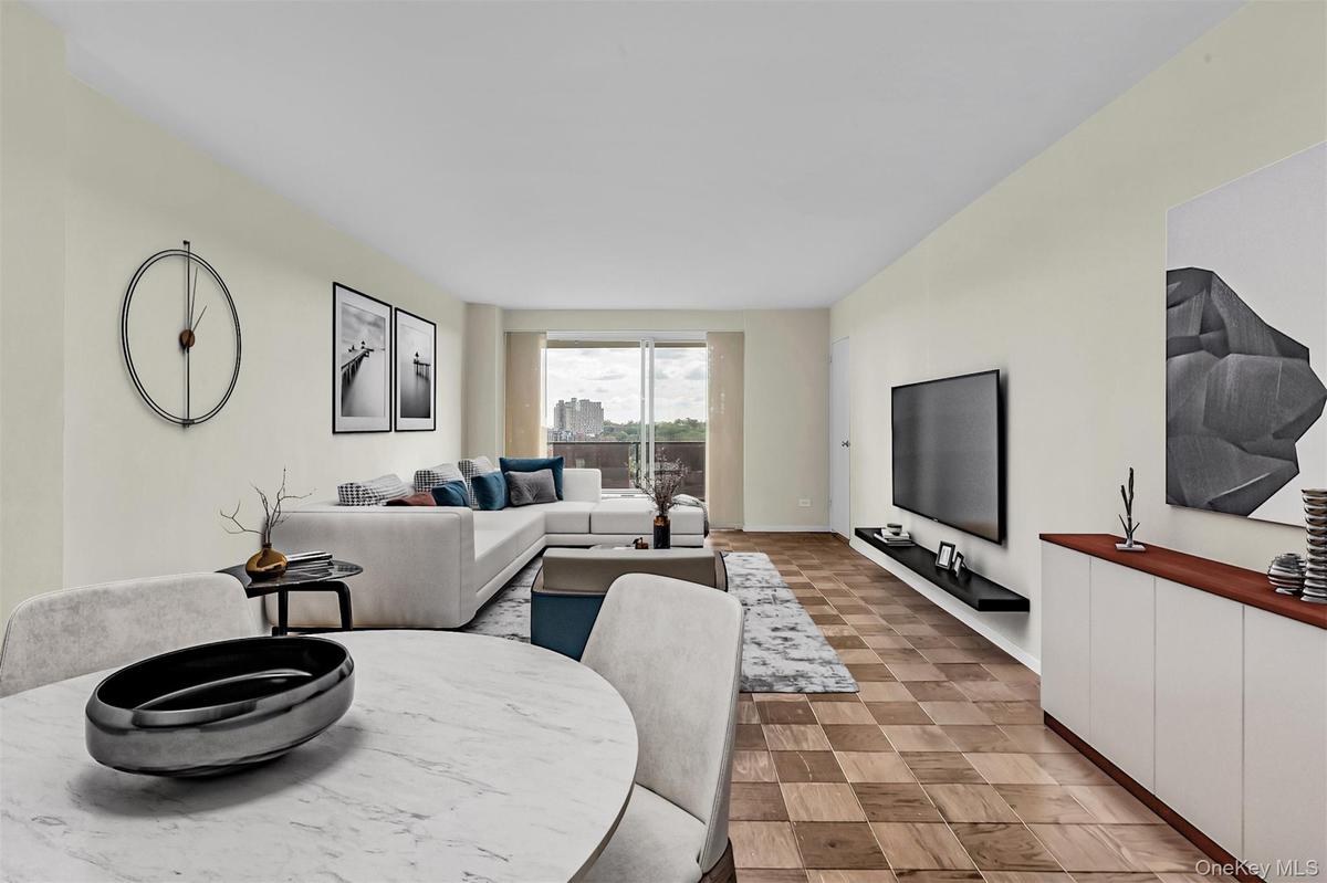 Furniture & Furnishings Staged