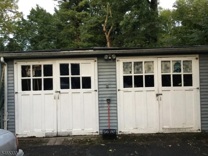 2 car garage