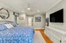 1st Floor Primary En Suite w/ Walk-in Closet