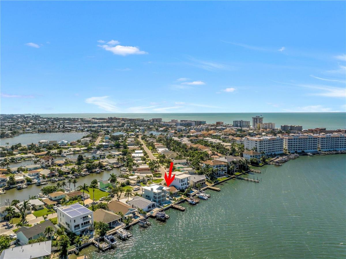 Located on the Intercoastal, but only .4 miles from Gulf beaches