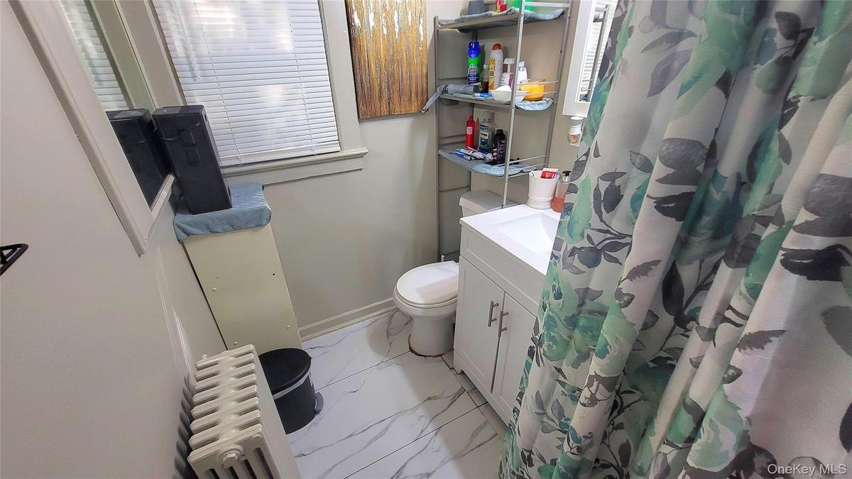 Apt 1