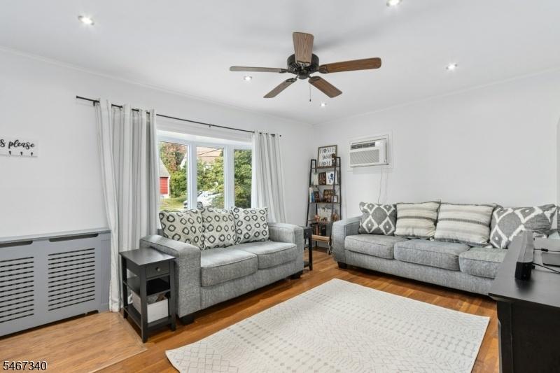 Sunny Living room