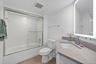 guest bathroom /Combo tub