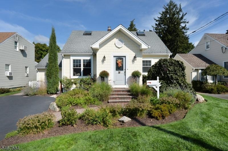 36 Manor Avenue