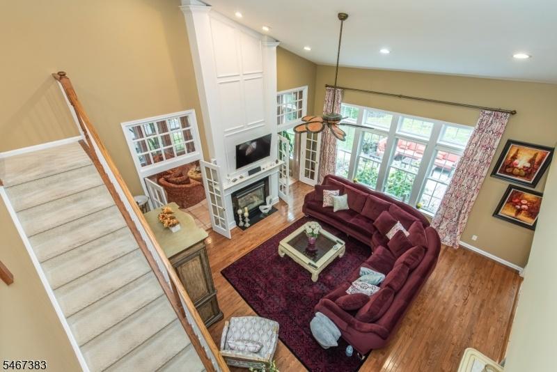 High ceilings Great Room view