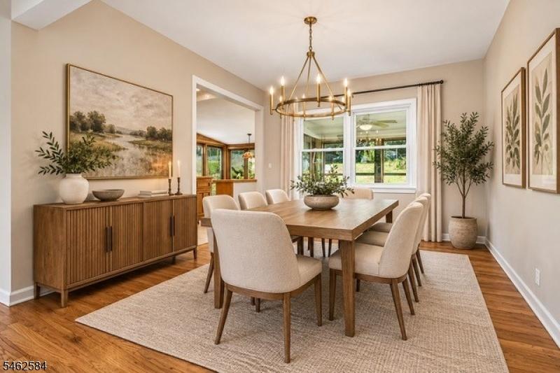 DINING ROOM- AII STAGED