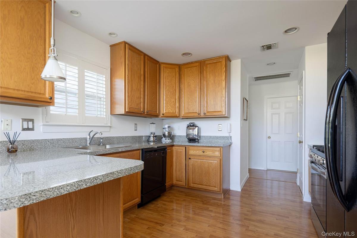 Large Kitchen