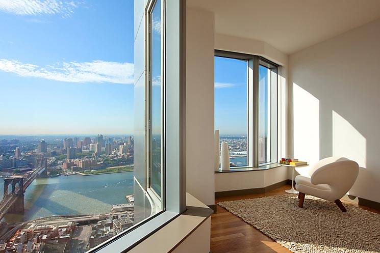 Unique NYC Experience. 360-degree Views. Exquisite Amenities. No fee. Various Studios Available