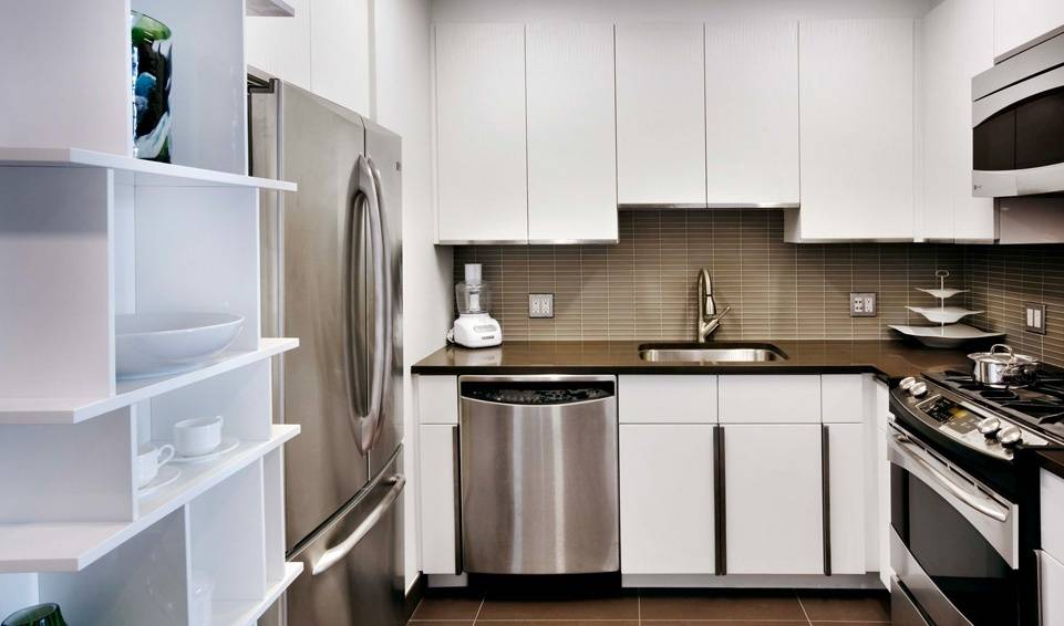 2Bed/2Bath 1000 s/f   Full Service building Upper West Side  - Amazing Amenities, Steps away from Central Park and Lincoln Center