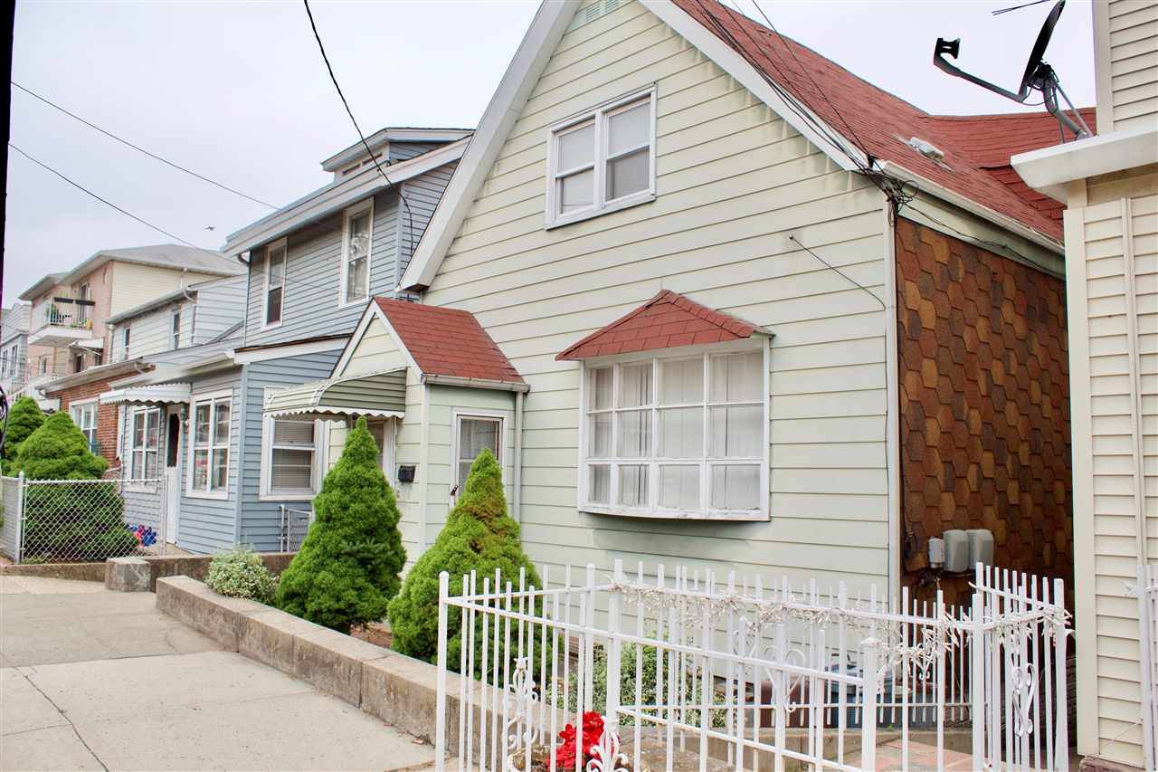 Don't miss the opportunity to own on one of the most wanted street in the heights