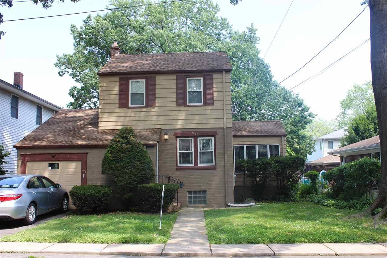Classic colonial home with 2 bedroom and 1 - 2 BR New Jersey