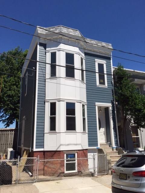 Adorable One Family in desirable Heights location - 2 BR The Heights New Jersey