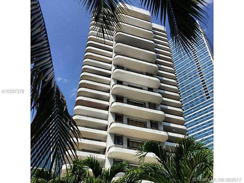 WELL APPOINTED 2/2 APARTMENT WITH SOUTHEAST EXPOSURE TO BISCAYNE BAY