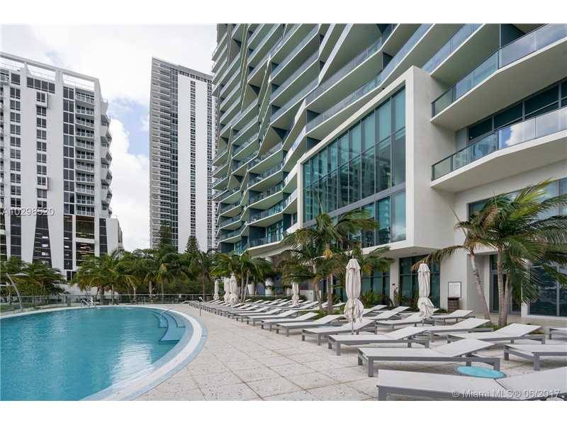 SPECTACULAR BAY VIEWS - ICON BAY CONDO 5 BR Penthouse Miami