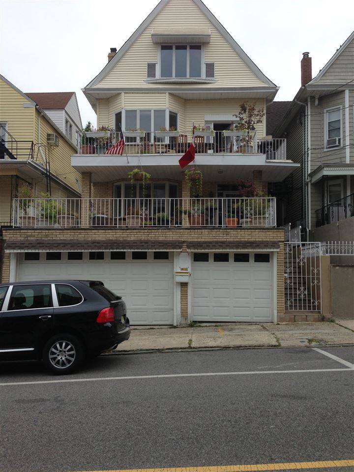 GREAT LOCATION - 2 BR New Jersey