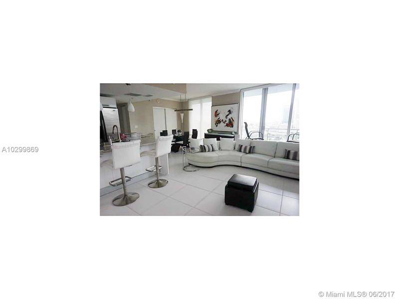 Beautiful and bright Remodeled 3 Bed 3 Bath in the heart of Brickell