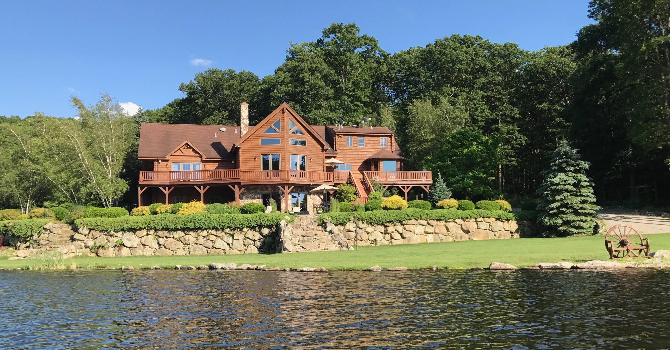 OWN YOUR OWN LAKE!!  CUSTOM BUILT LOG CABIN HOME ON 100 ACRE PROPERTY - MINUTES TO NYC