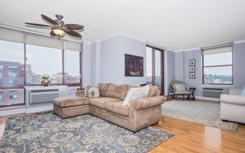 Top of the line - 3 BR Condo New Jersey