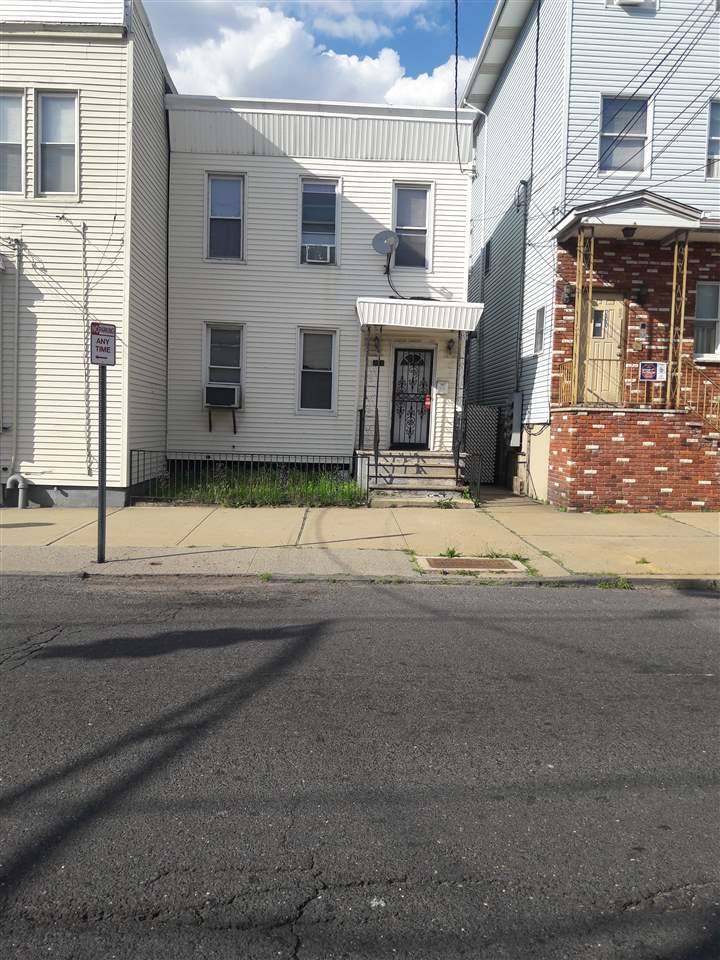 A great location in West Bergen section - 3 BR New Jersey