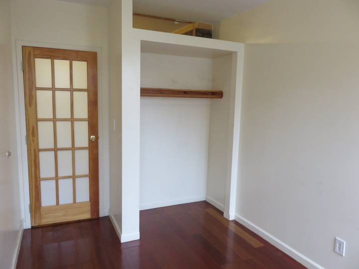 Prime East Village 2 bedroom Close to transportation and the Park