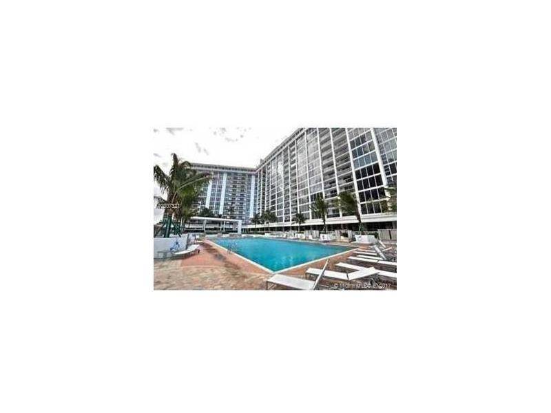 AMAZING VIEWS FROM THIS DIRECT OCEAN FRONT UNIT - HARBOUR HOUSE 2 BR Condo Bal Harbour Florida