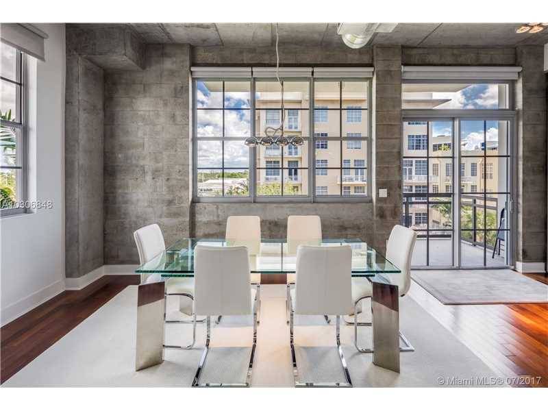 Now's your chance to live in a magnificently designed loft in the hip FAT Village (Flagler Village) located in the heart of downtown Fort Lauderdale