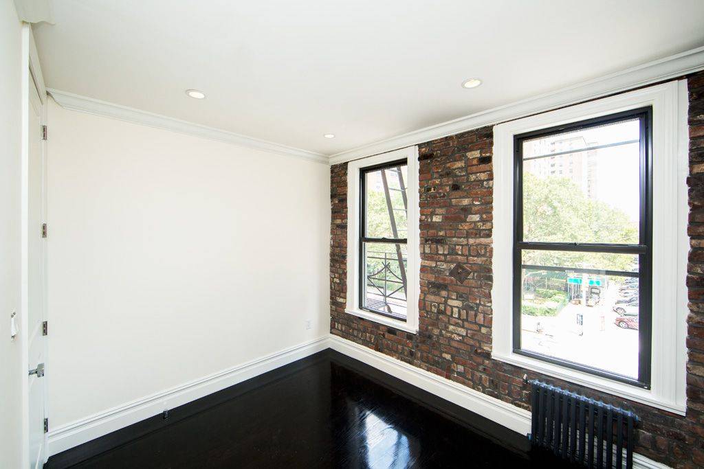 No fee Bright Gut Renovated Two Bedroom Apartment in East Village - Near NYU