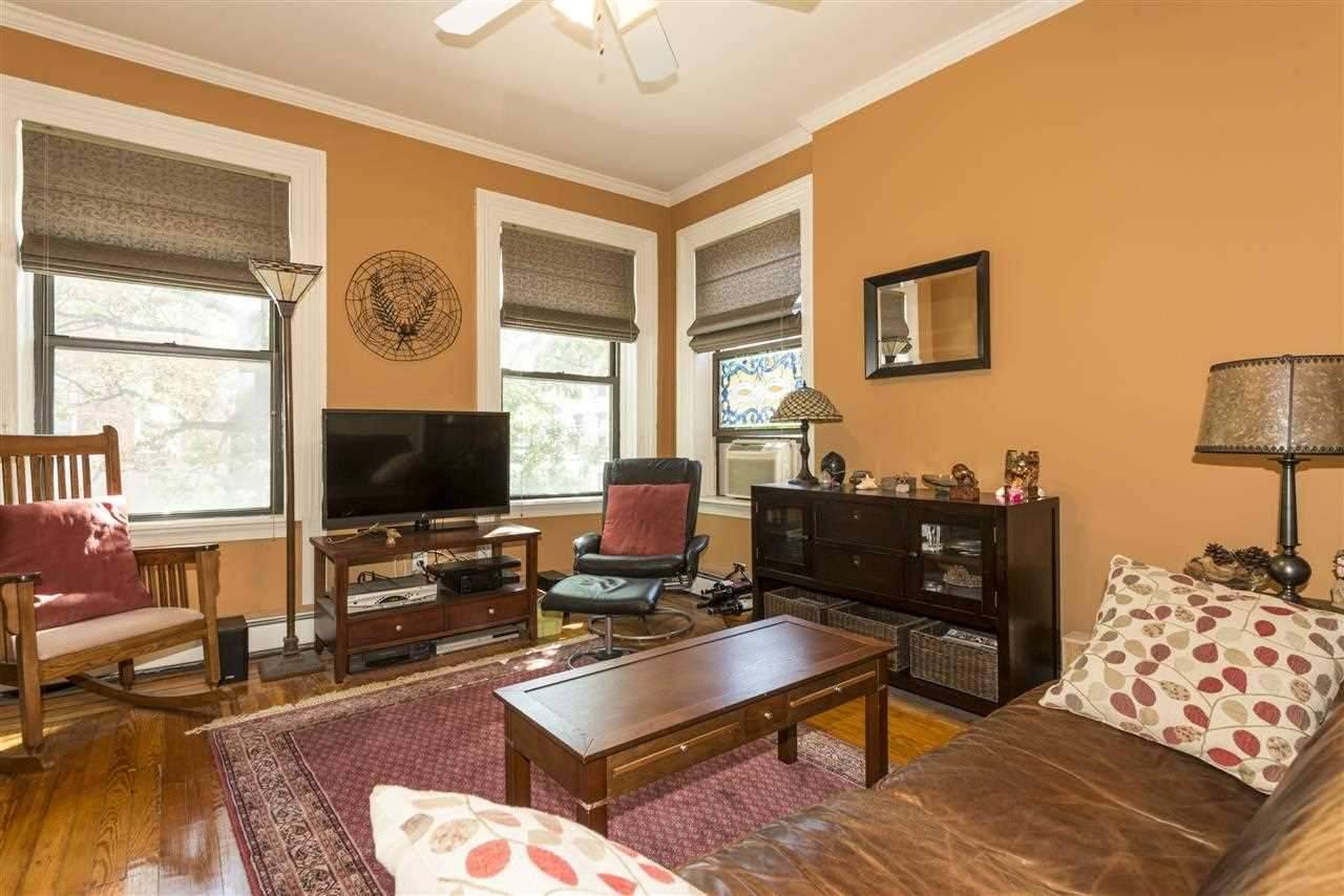 OLD WORLD CHARM - 2 BR Condo Hoboken New Jersey