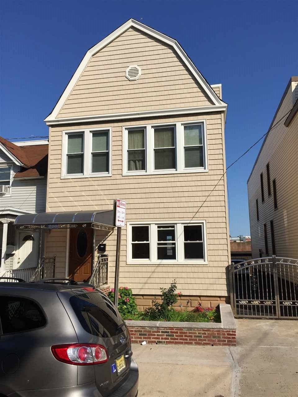 Well kept - 2 BR New Jersey