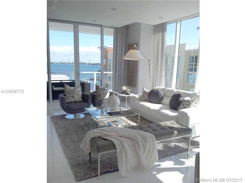 Stunning 3BD/3BA residence at Paramount Bay - PARAMOUNT BAY 3 BR Condo Miami