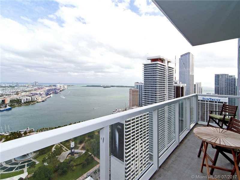 Beautiful & Large DIRECT OCEAN VIEW unit 2 beds/ 2 baths with stunning city & water views