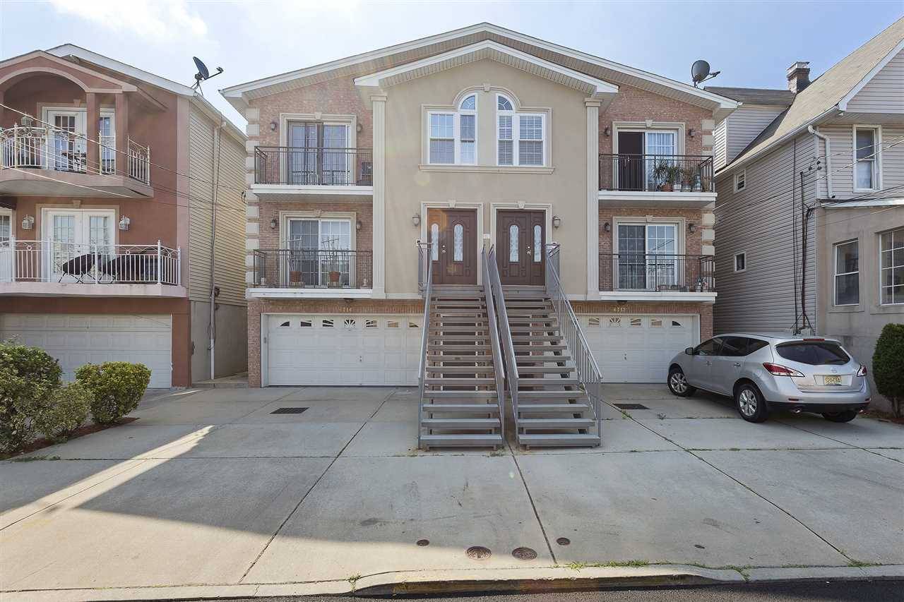 This 2008 built 3br - 3 BR Condo New Jersey