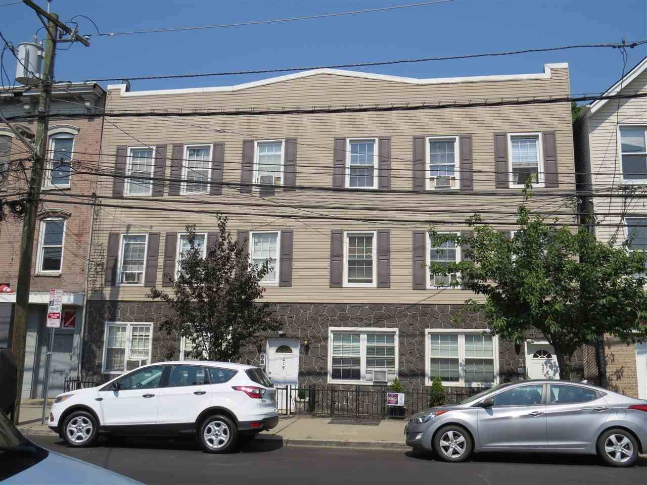 This 2BR/1BR is in the best part of The Heights - 2 BR Condo New Jersey