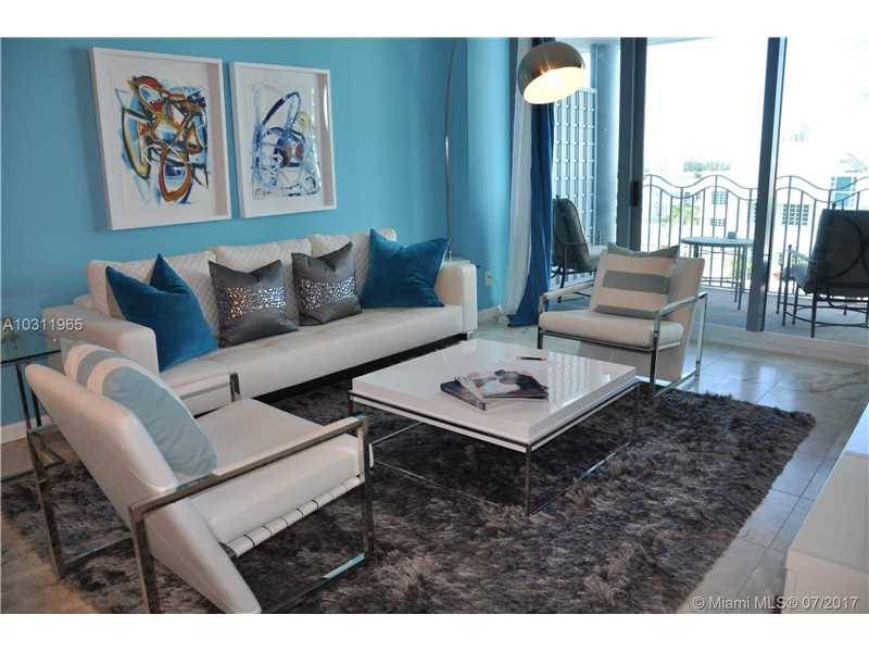 Fabulous and totally furnished 1 bedroom / 2 bathrooms residence at Michael Gravesboutique building in South Beach