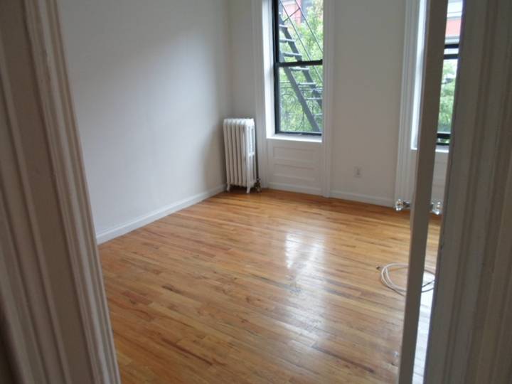 Extra large 2 bedroom/Flex 3 in Prime West Village (Close to NYU)